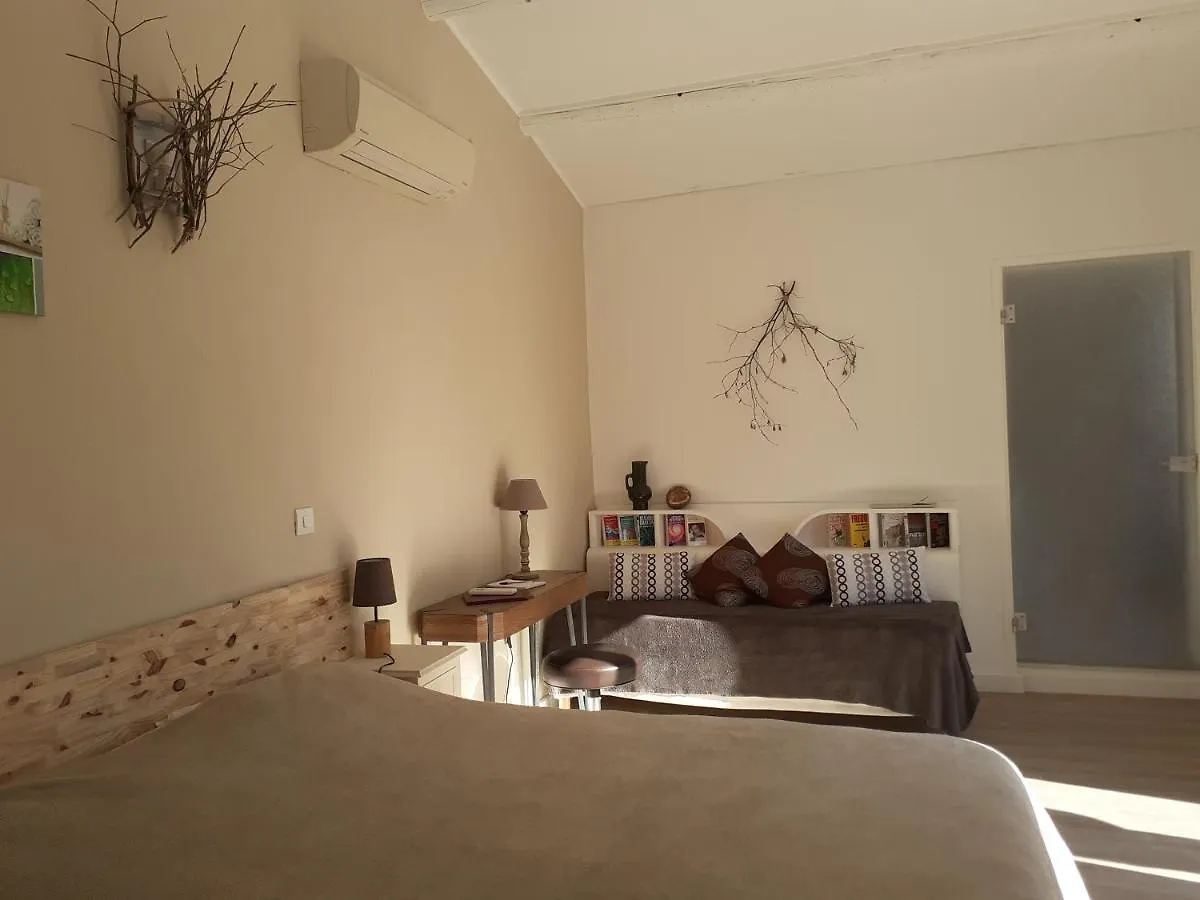 Bed & Breakfast La Salamandre En Provence Saint-Paul-en-Foret