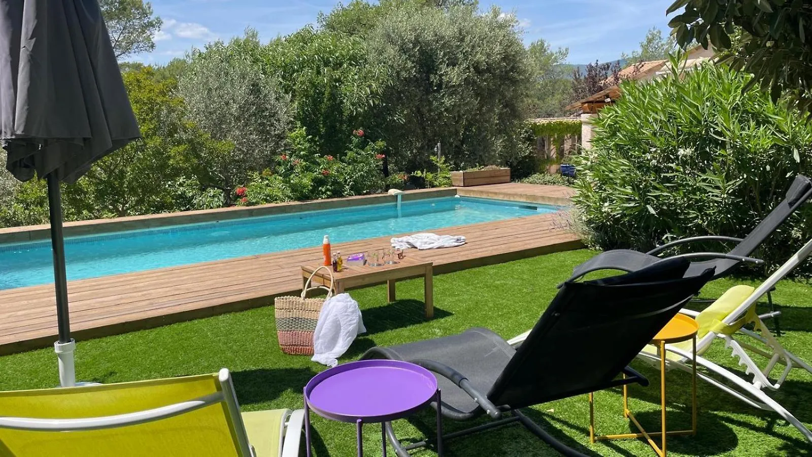 Bed & Breakfast La Salamandre En Provence Saint-Paul-en-Foret