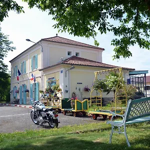 Avenue De La Gare Couette-café Riscle